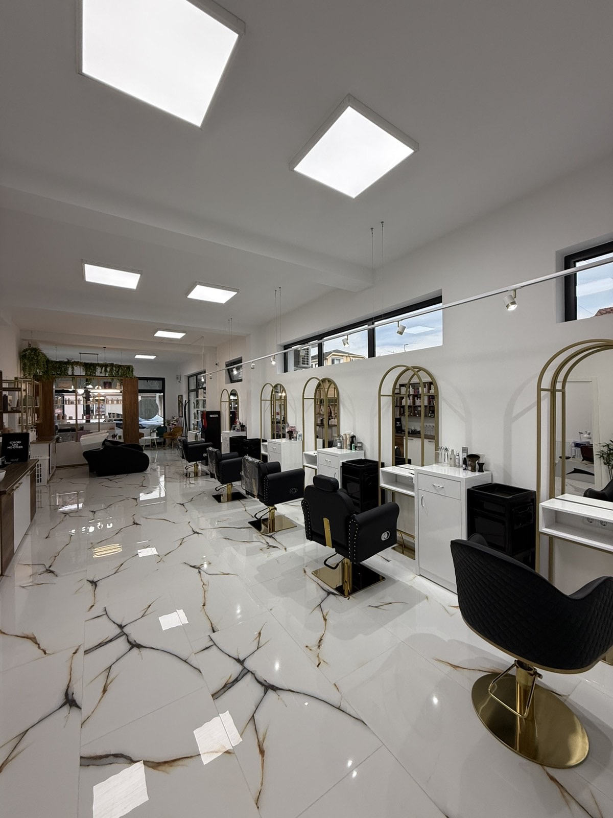 Novi salon